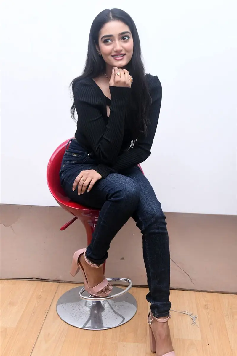 Hrithika Srinivas in Black T Shirt Jeans